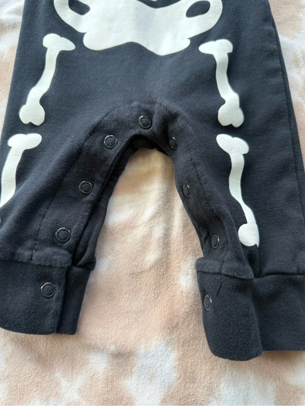 Carters black 6m